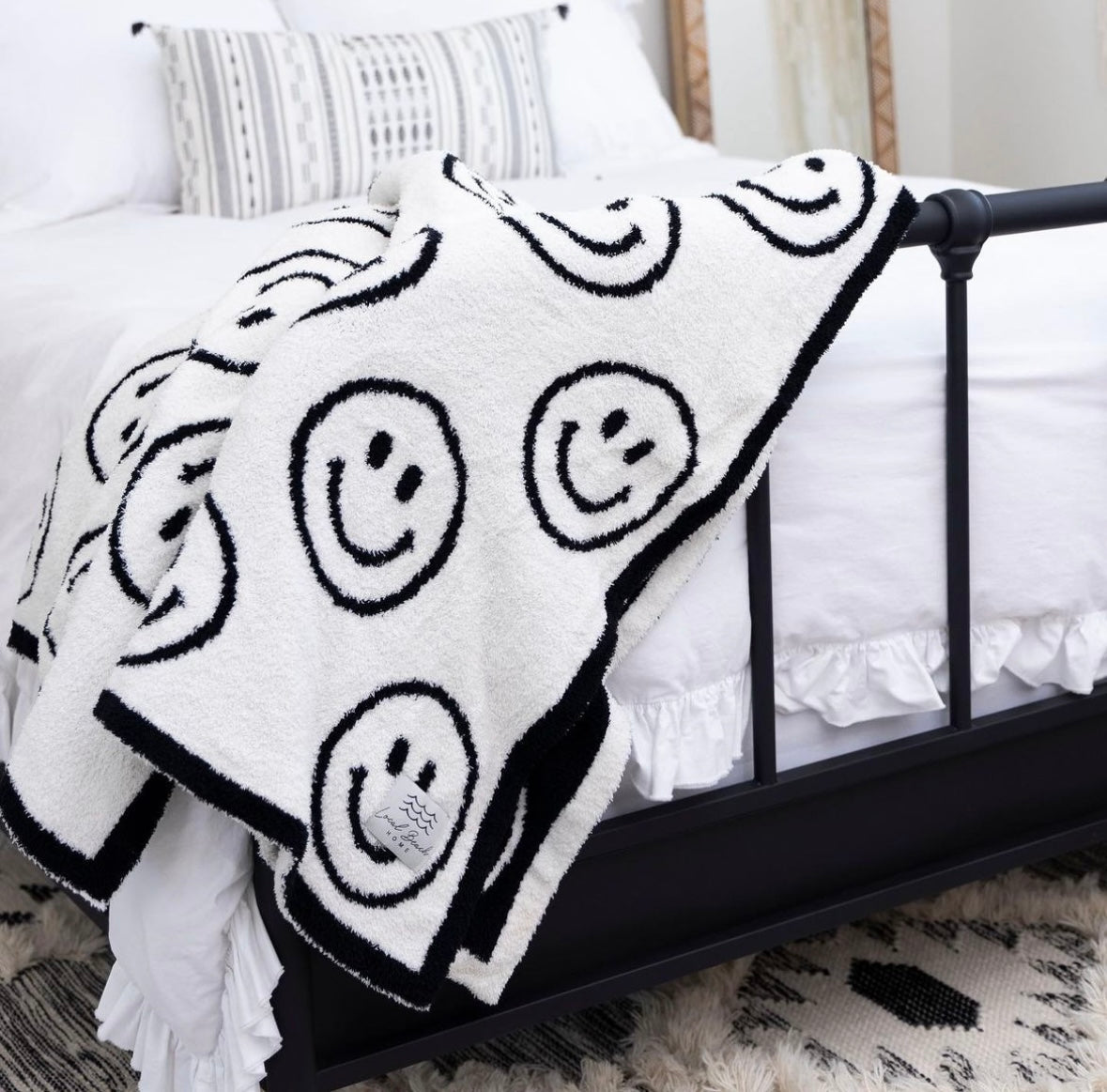 Blankets & Pillows