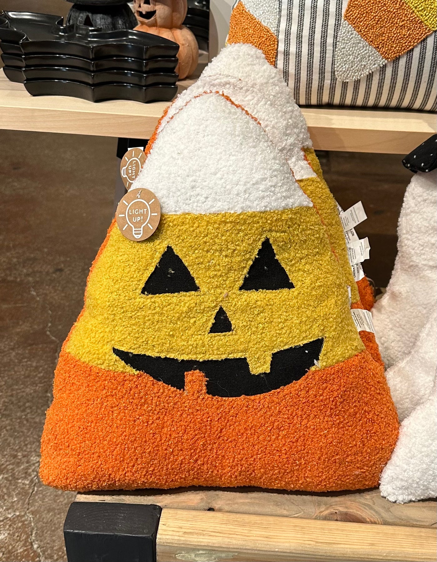 CANDY LED HALLOWEEN PILLOW