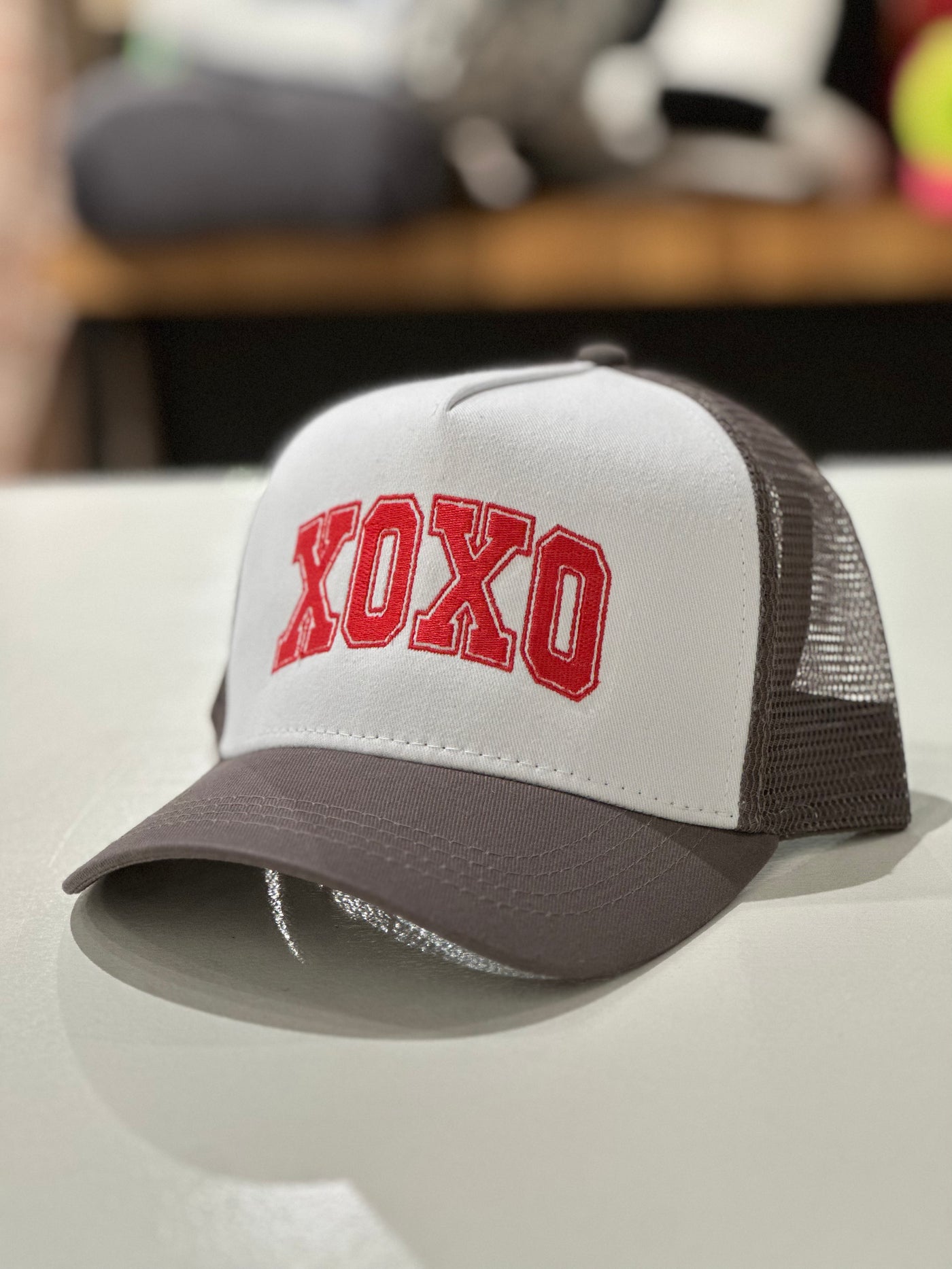 XOXO RED HAT