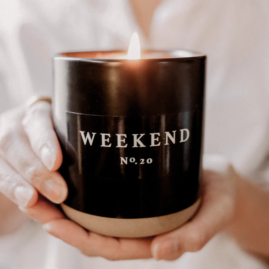 WEEKEND SOY CANDLE - BLACK STONEWARE JAR - 12 OZ