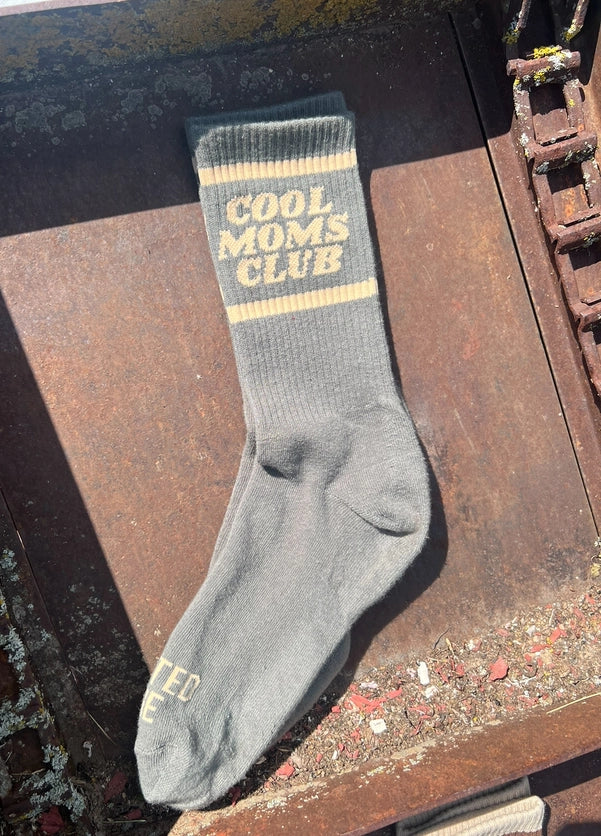 OLIVE COOL MOM SOCKS