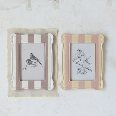 RESIN STRIPED PHOTO FRAME