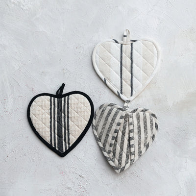 COTTON QUILTED HEART SHAPED POT HOLDER