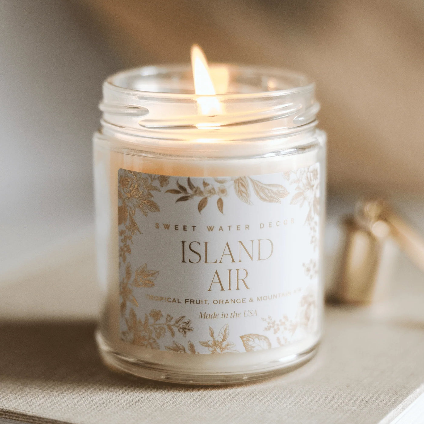 ISLAND AIR PATTERN CANDLE - 9 OZ
