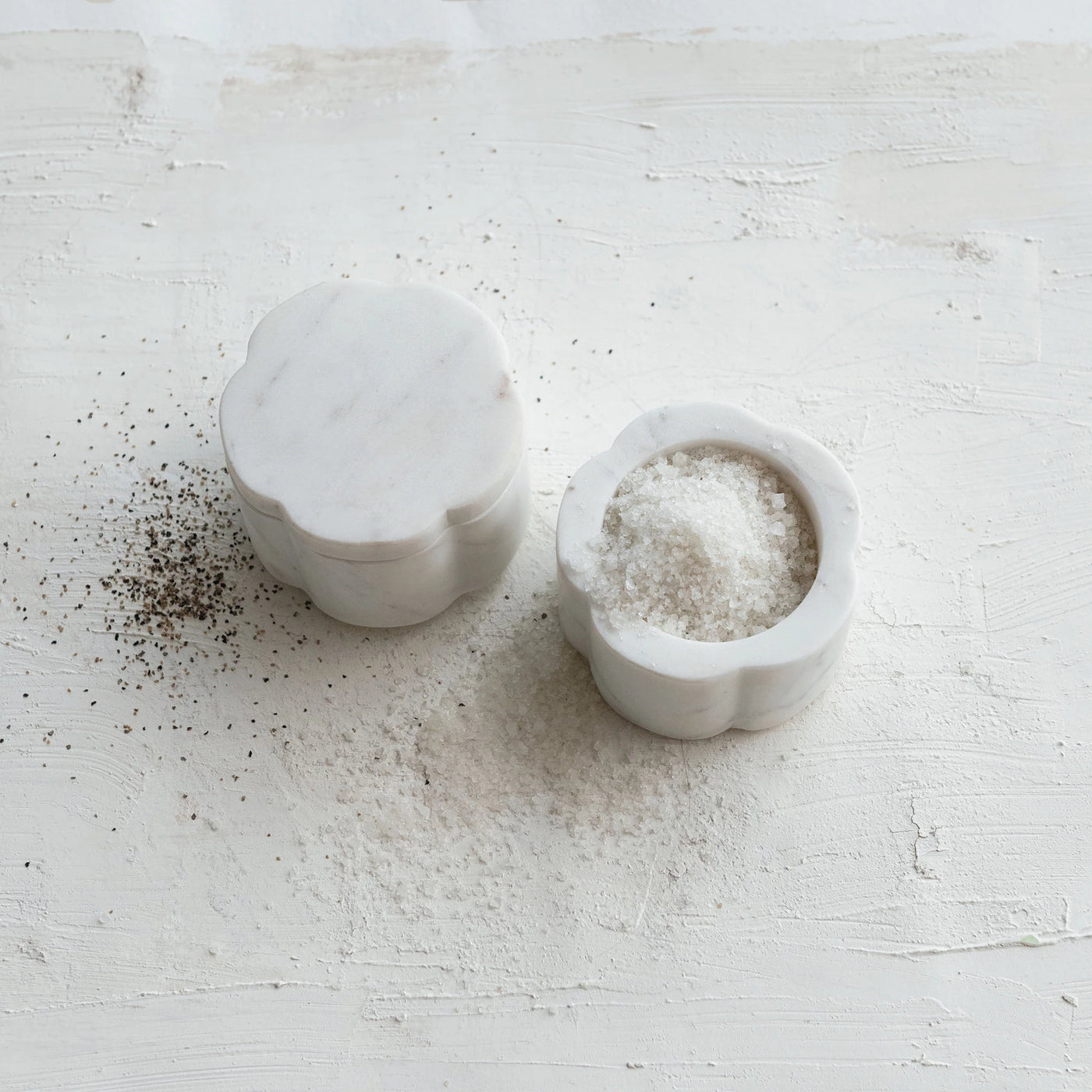 MARBLE SCALLOPED STACKABLE PINCH POTS