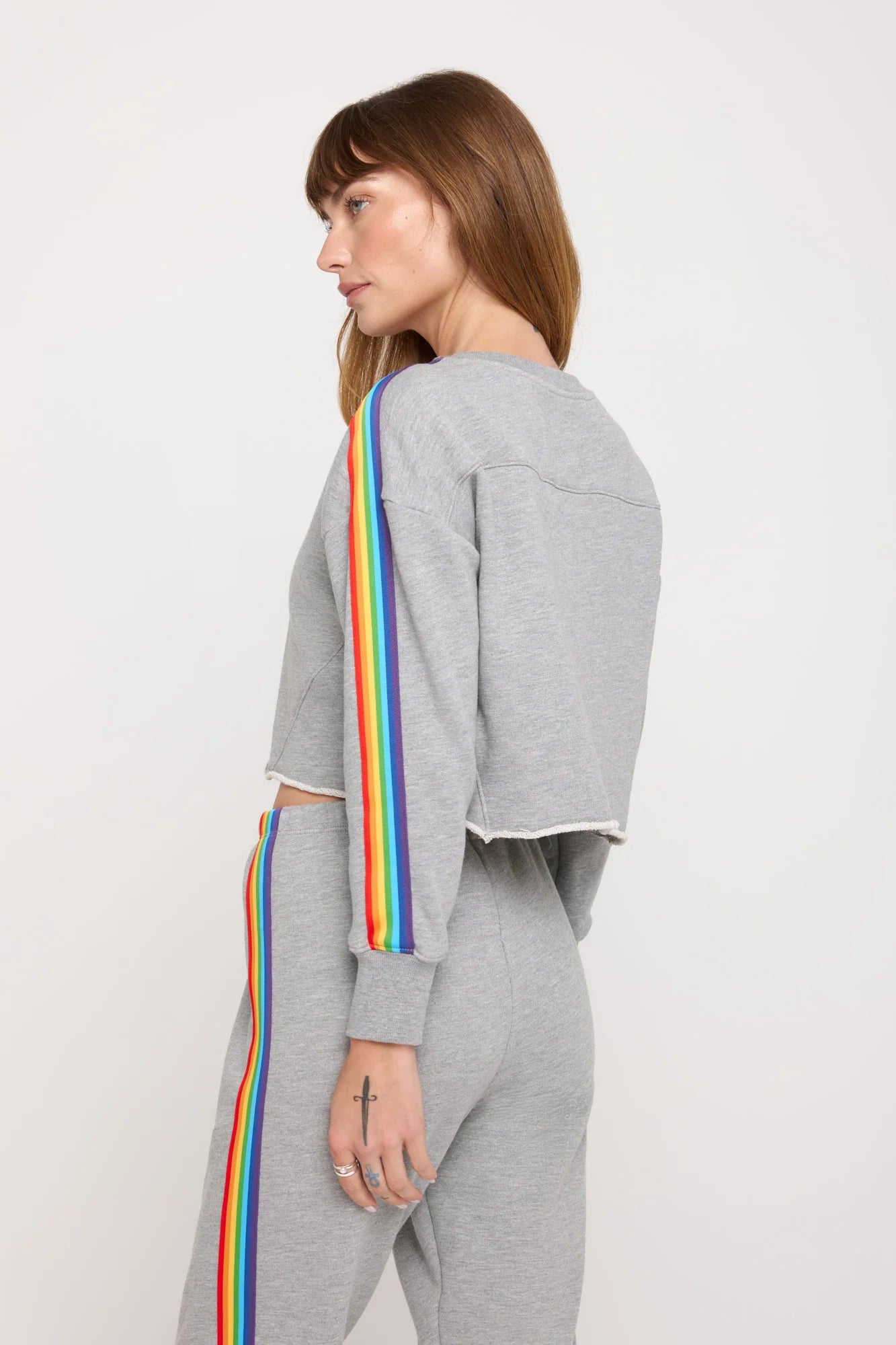 RAINBOW CROPPED PULLOVER