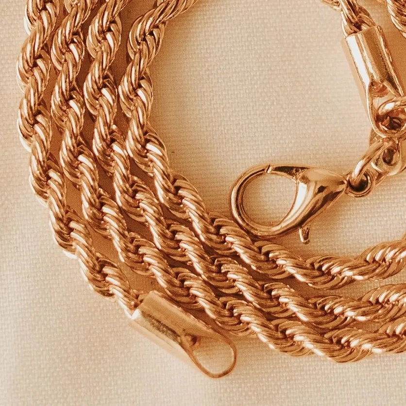 NAOMI GOLD ROPE NECKLACE