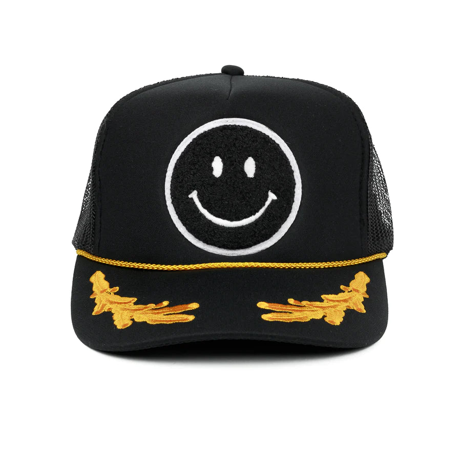 CAPT'N SMILEY PATICH TRUCKER HAT