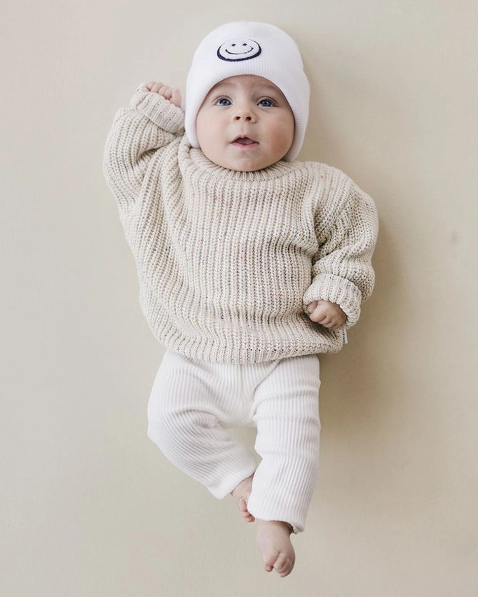 WHITE SMILEY BEANIE